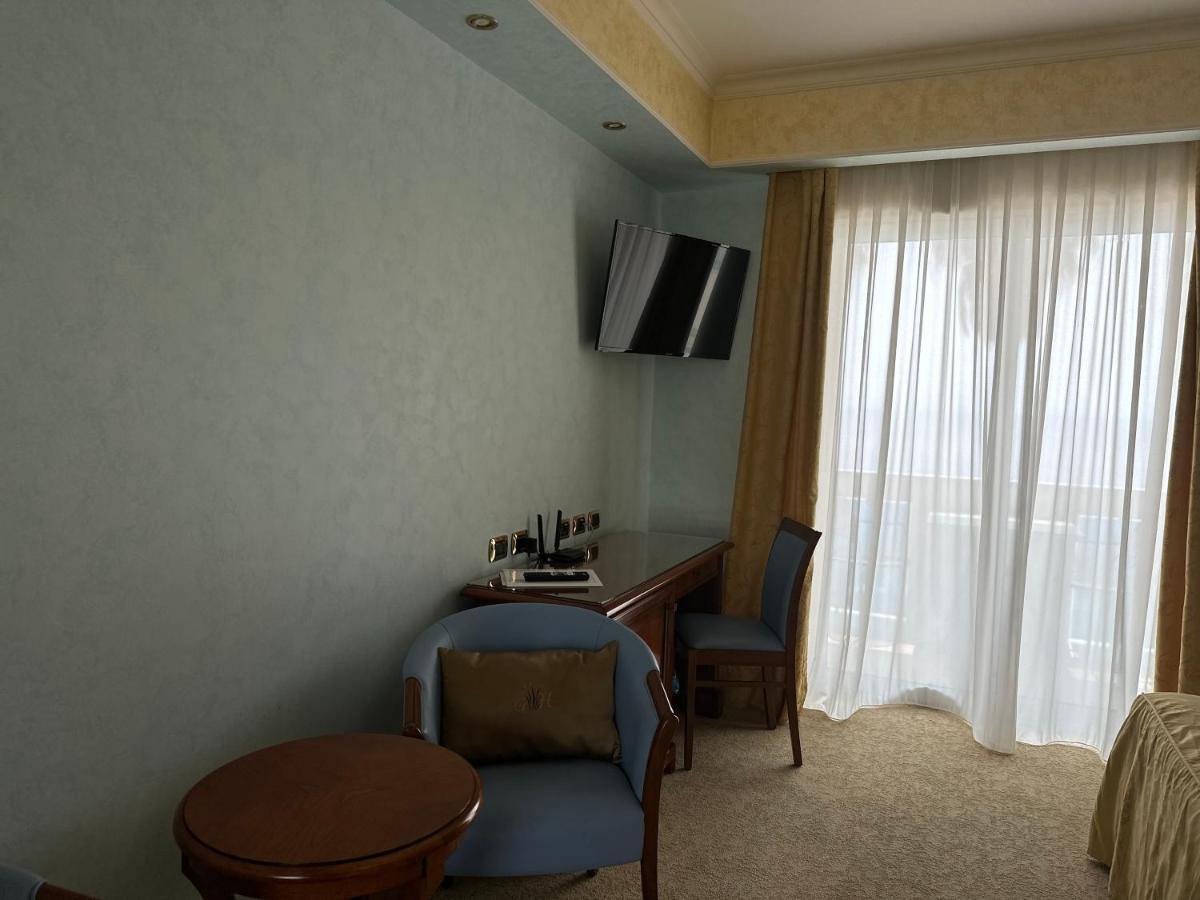 Gardenia Hotel Лаццаро Екстер'єр фото