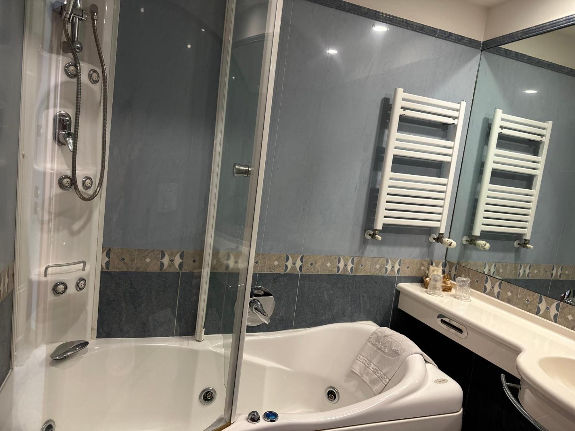Gardenia Hotel Лаццаро Екстер'єр фото