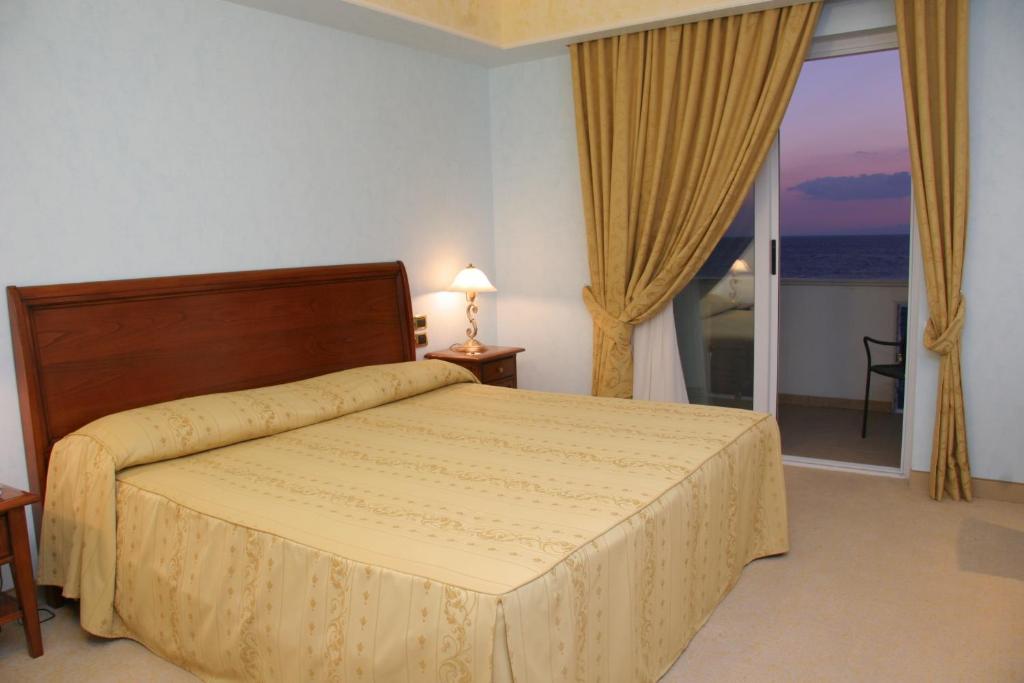 Gardenia Hotel Лаццаро Номер фото