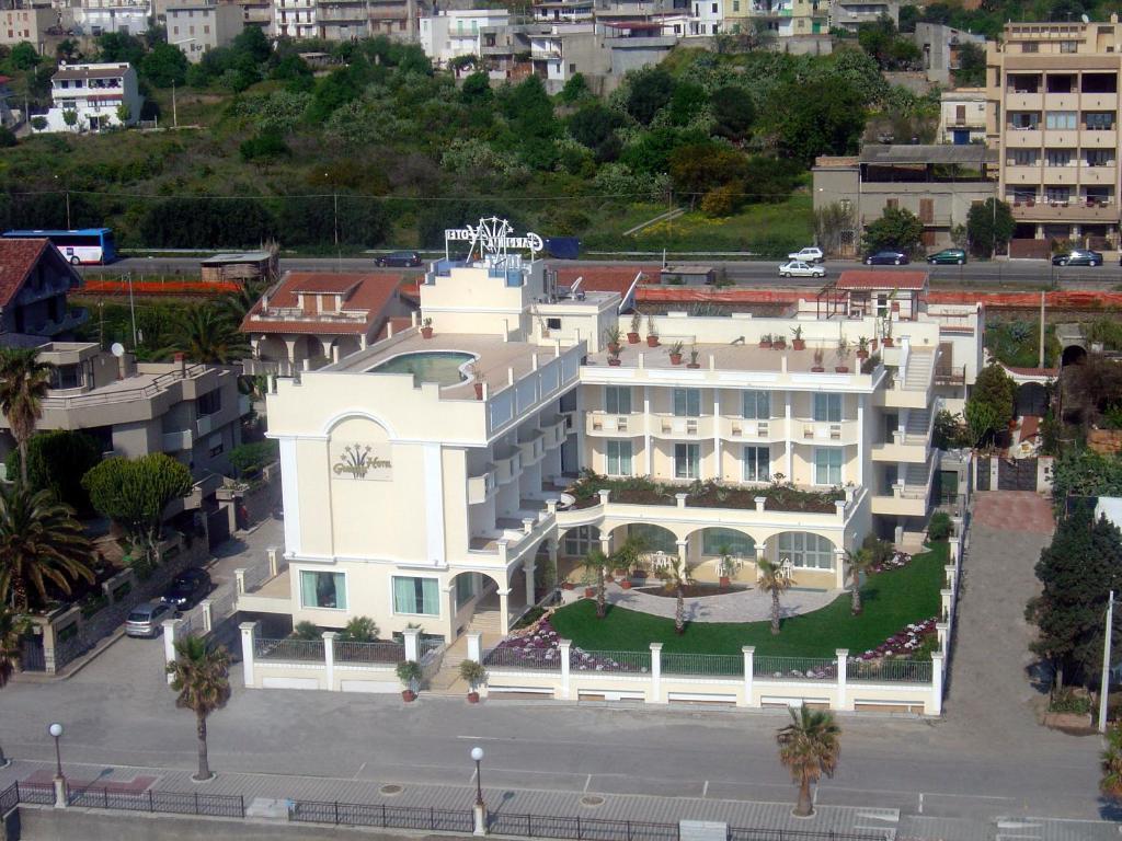 Gardenia Hotel Лаццаро Екстер'єр фото