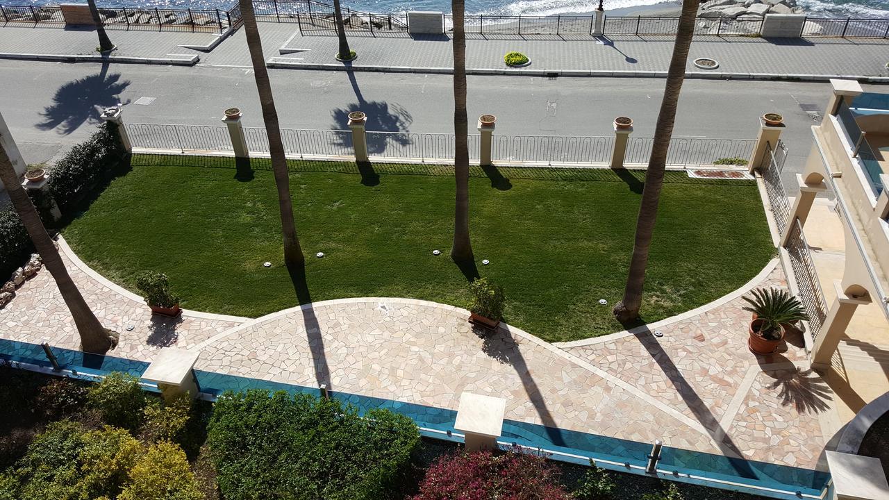 Gardenia Hotel Лаццаро Екстер'єр фото