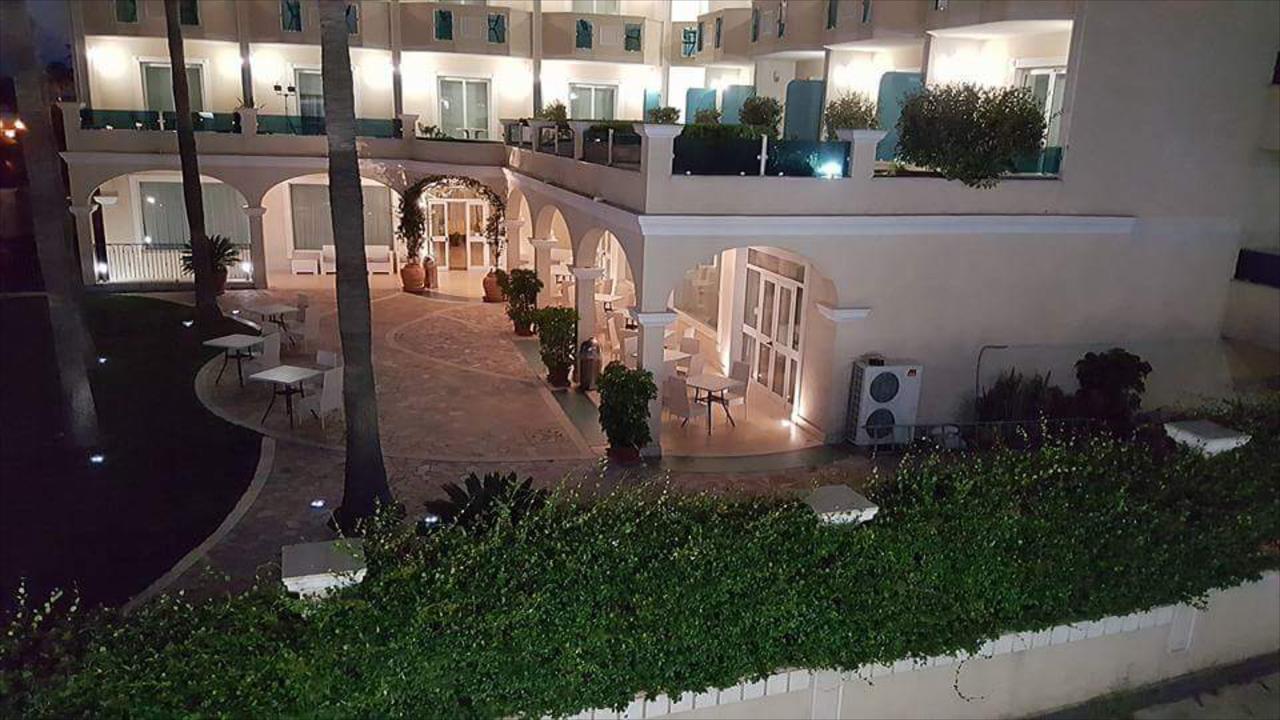 Gardenia Hotel Лаццаро Екстер'єр фото